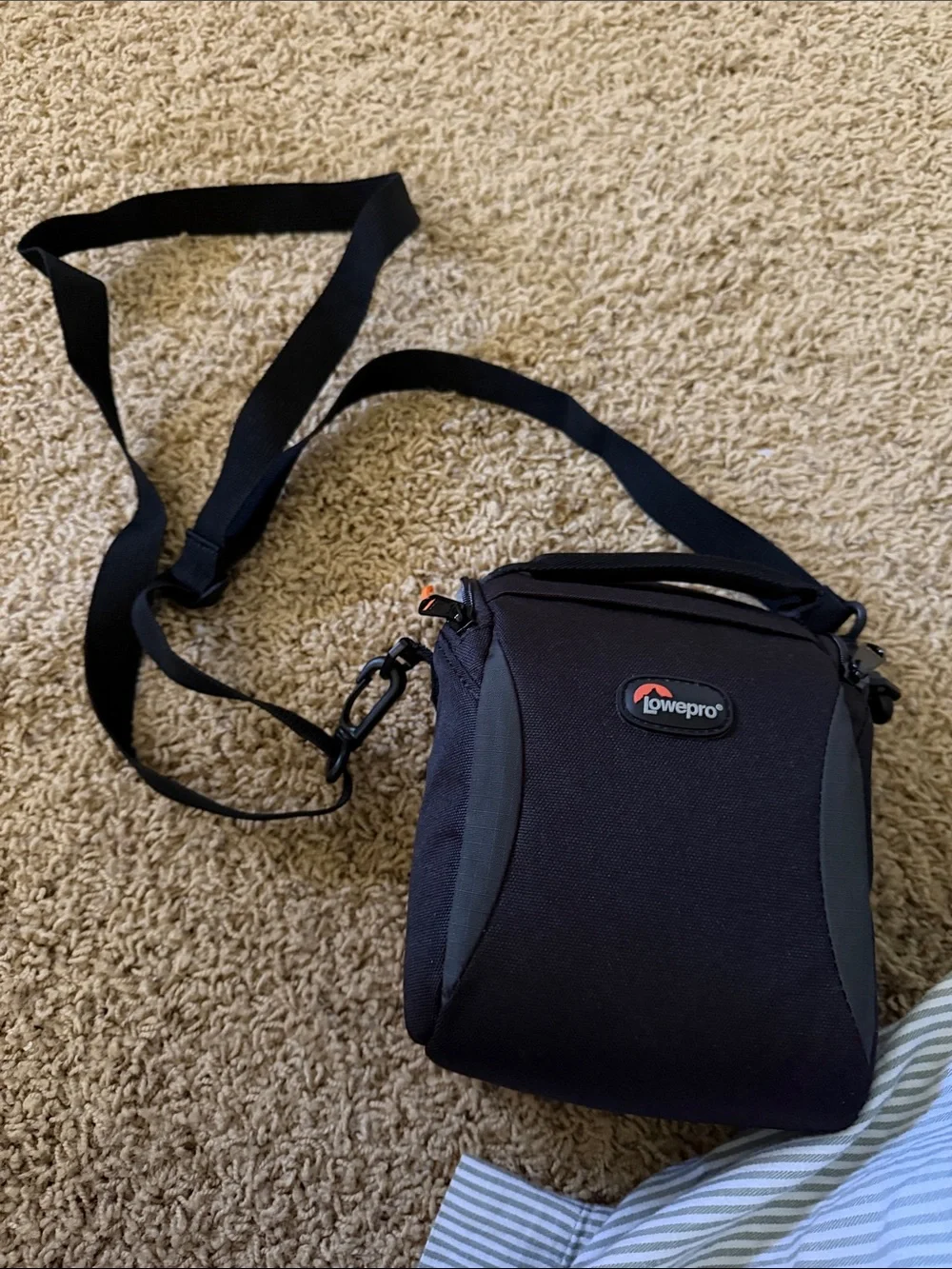 Lowepro Compact Black Camera Bag - Padded Carry Case